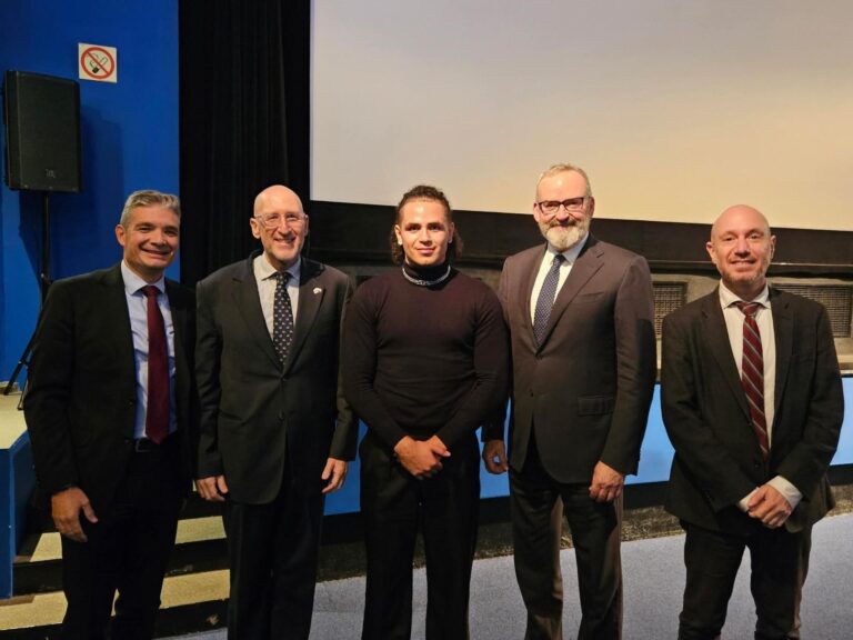 Proiezione film “Stars” con Joel Ippolito